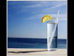 喝水的拼音是什么 喝水的拼音/读音/英文/繁体