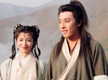 令狐冲和任盈盈是什么电视剧（令狐冲是什么电视剧）