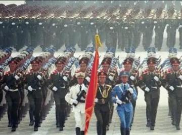 阅兵的英文怎么说怎么写？