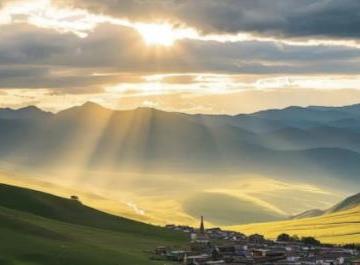 描写绝美风光的经典句子（精选25句）